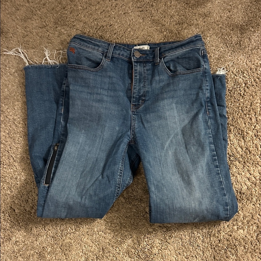 Stylish Blue Women's Straight Leg Jeans